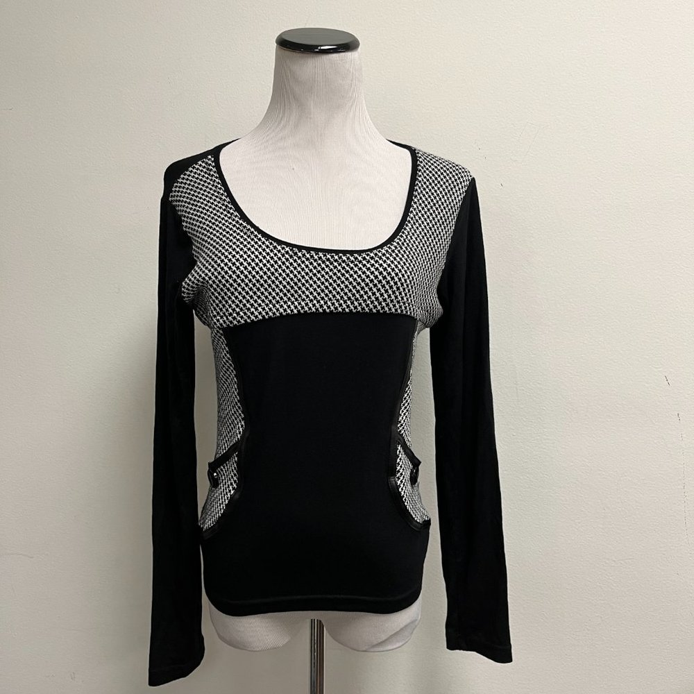 Sharagano black white check scoop neck long sleeve top L made in France